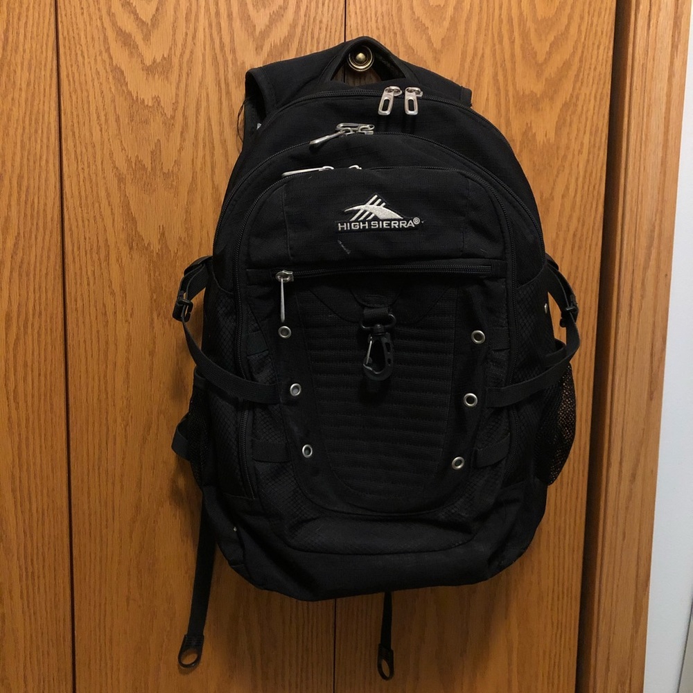 BLACK HIGH SIERRA BACKPACK